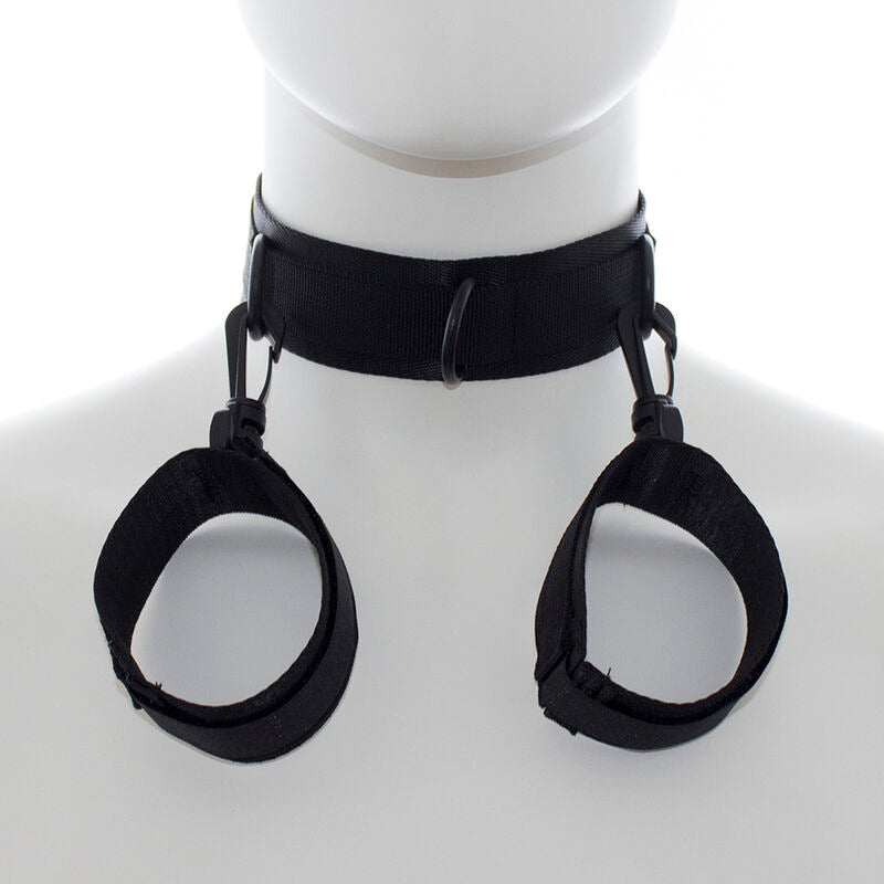 OHMAMA FETISH - NYLON HANDBOEIEN EN KRAAG