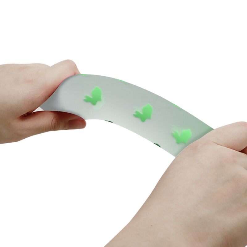 PRETTY LOVE - MAGISCHE NACHTVAL GROENE LICHTGEVENDE DILDO ZONDER VIBRATIE