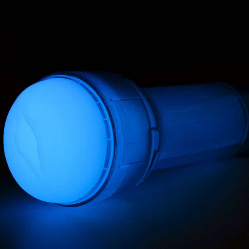 KIIROO - VOEL EEN GLOW IN THE DARK STROKER