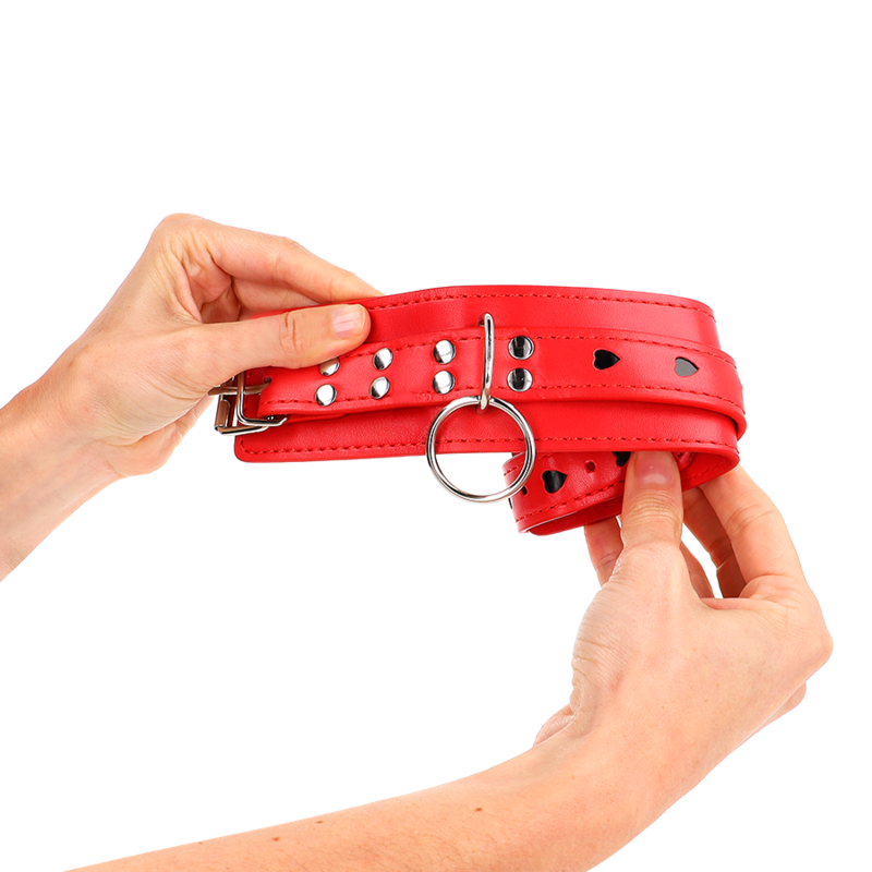 KINK - RODE POLSBANDJES MET ZWARTE HARTINLEG, VERSTELBAAR 21-28 CM X 5,5 CM