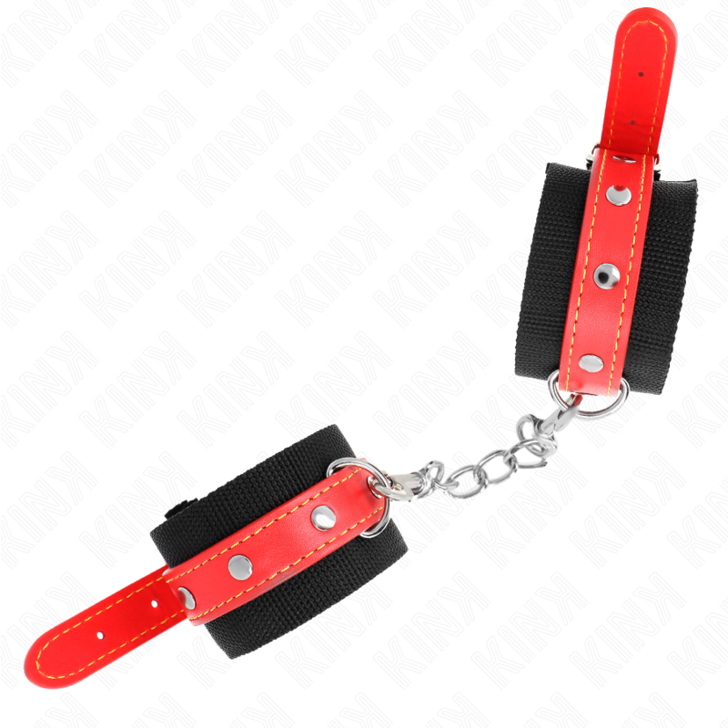 KINK - ZWARTE NYLON POLSBANDJES MET VERSTELBARE RODE KUNSTLEDEREN BAND 19-24 CM X 5,5 CM