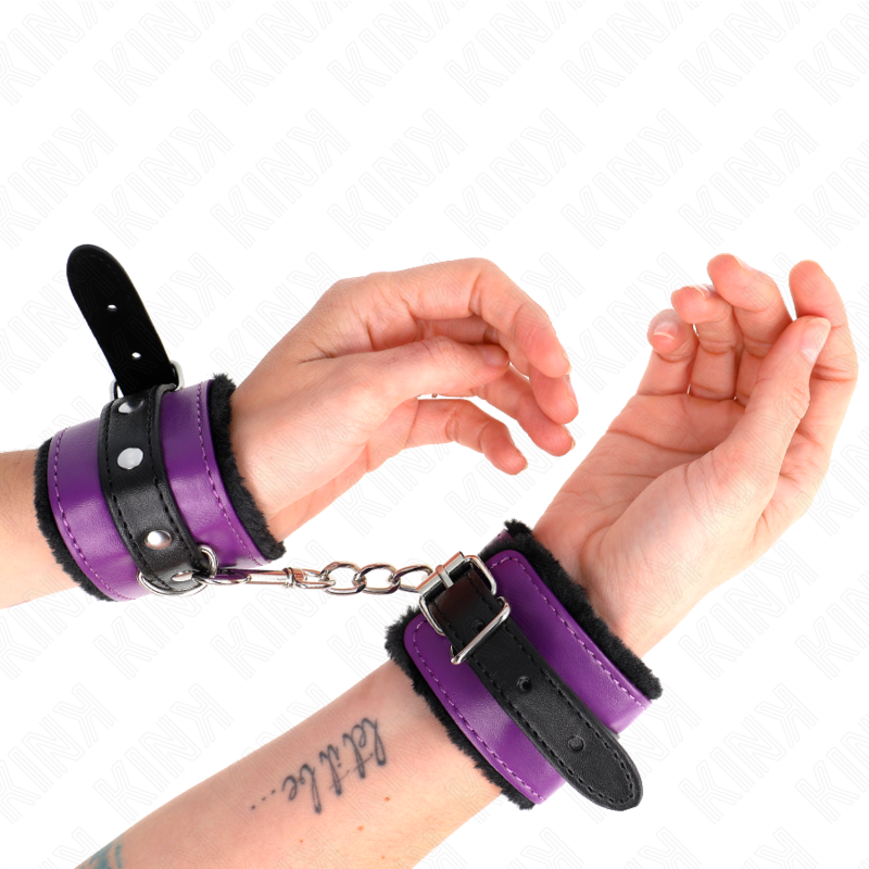 KINK - PREMIUM GEVOERDE ZWARTE POLSBANDJES MET VERSTELBARE VIOLET/ZWARTE BAND 17-29 CM X 6 CM