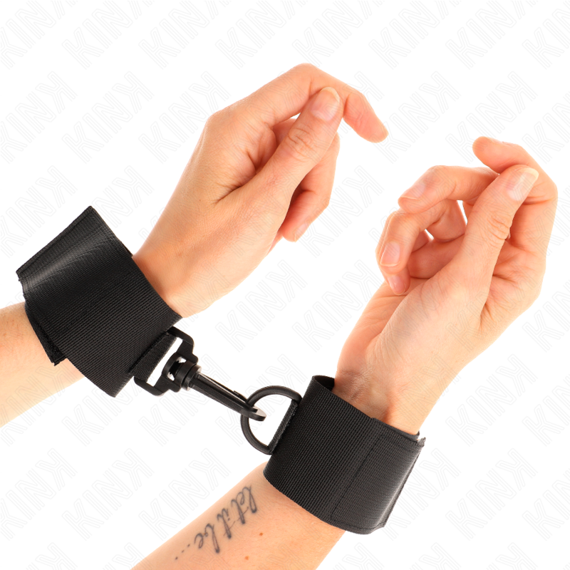 KINK - ZWARTE NYLON POLSBANDJES