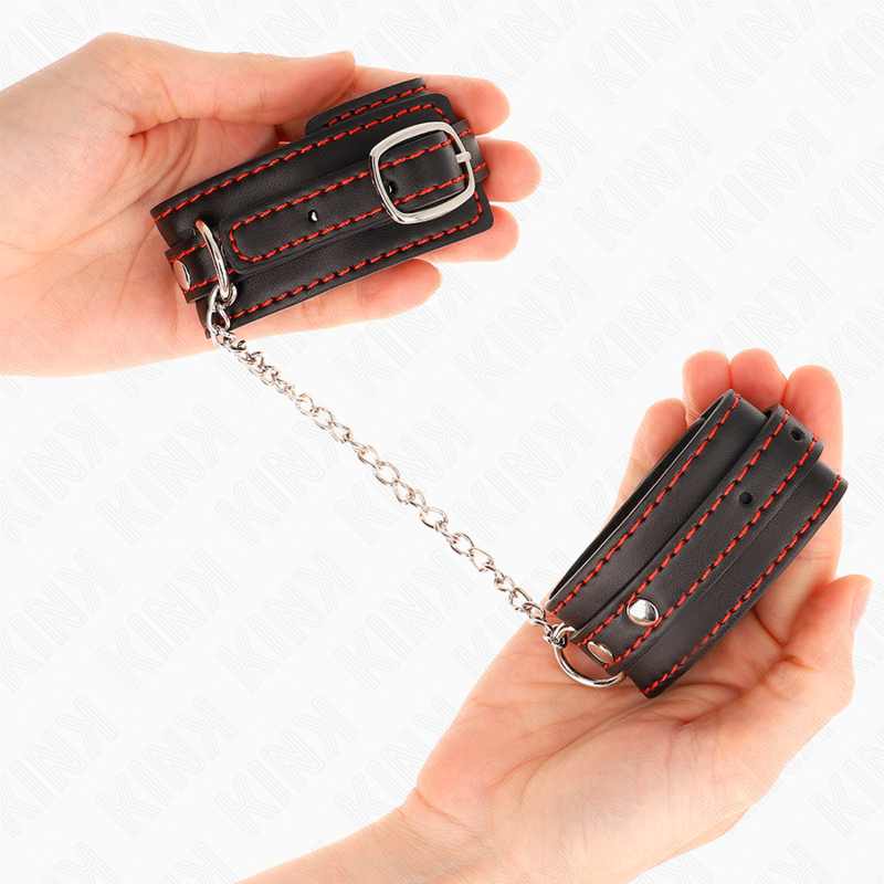 KINK - KLEINE ZWARTE POLSBANDJES MET RODE DETAILS, VERSTELBAAR 14-24 CM X 3,5 CM