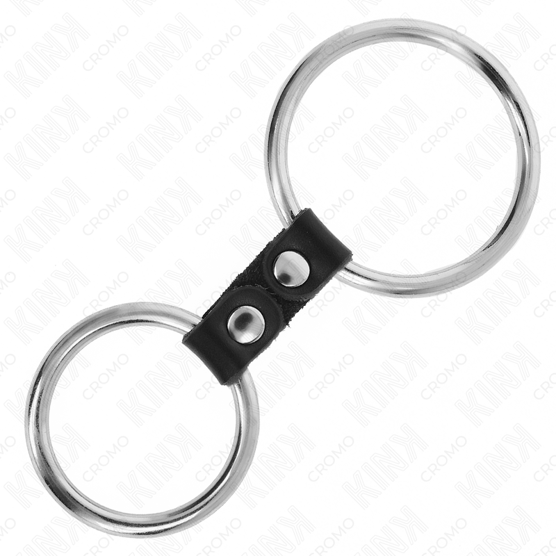 KINK - DUBBELE METALEN PENISRING 3,7 CM TOT 5 CM VERBONDEN DOOR EEN RIEM VAN KUNSTLEDER MODEL 2