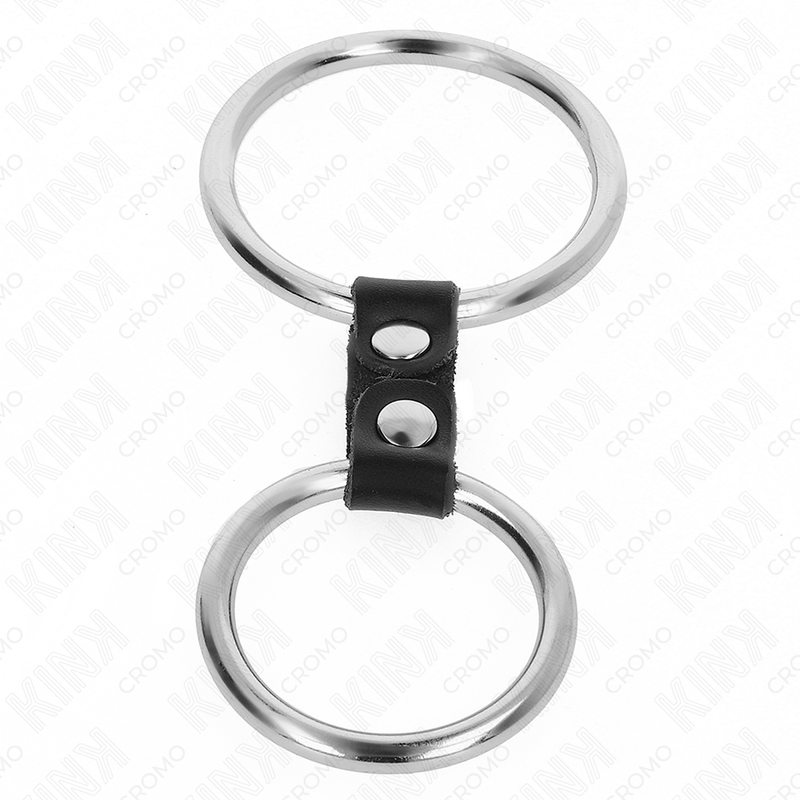 KINK - DUBBELE METALEN PENISRING 3,7 CM TOT 5 CM VERBONDEN DOOR EEN RIEM VAN KUNSTLEDER MODEL 2